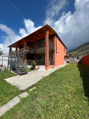 Wander Kazbegi Hotel